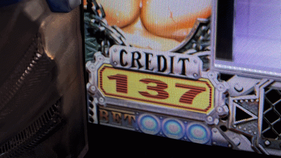 Lバキ_液晶クレジット表示