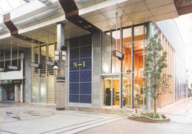 店舗名