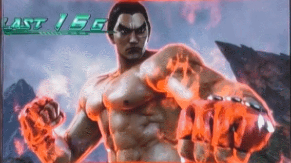 鉄拳4デビル オープニングチャージ構え中